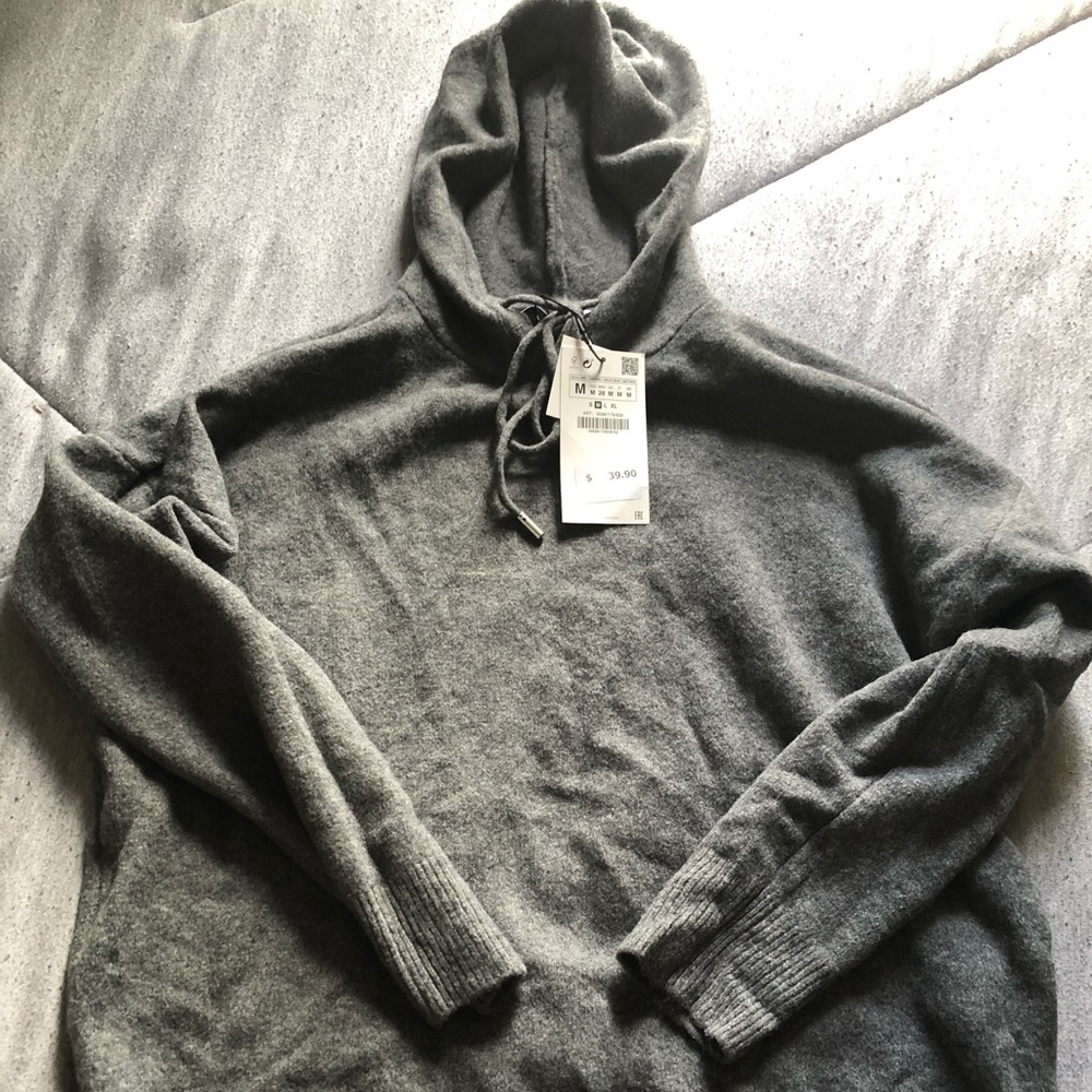 BNWT ZARA WOMENS KNIT GREY HOODIE MEDIUM